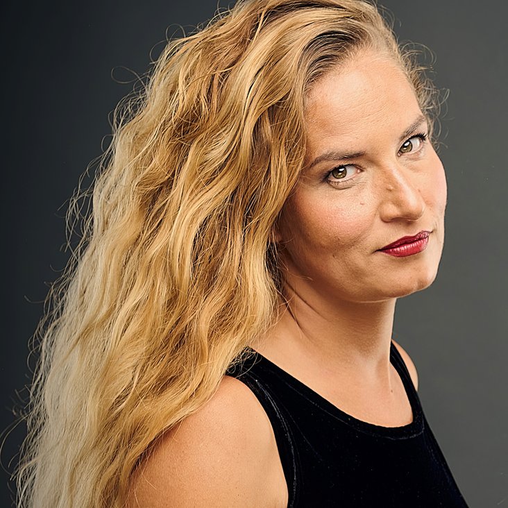 Ariane Müller
