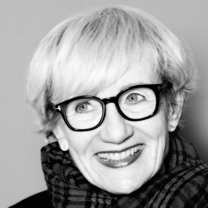 Theaterhausgründerin, Bühnen- und Kostümbildnerin Gudrun Schretzmeier