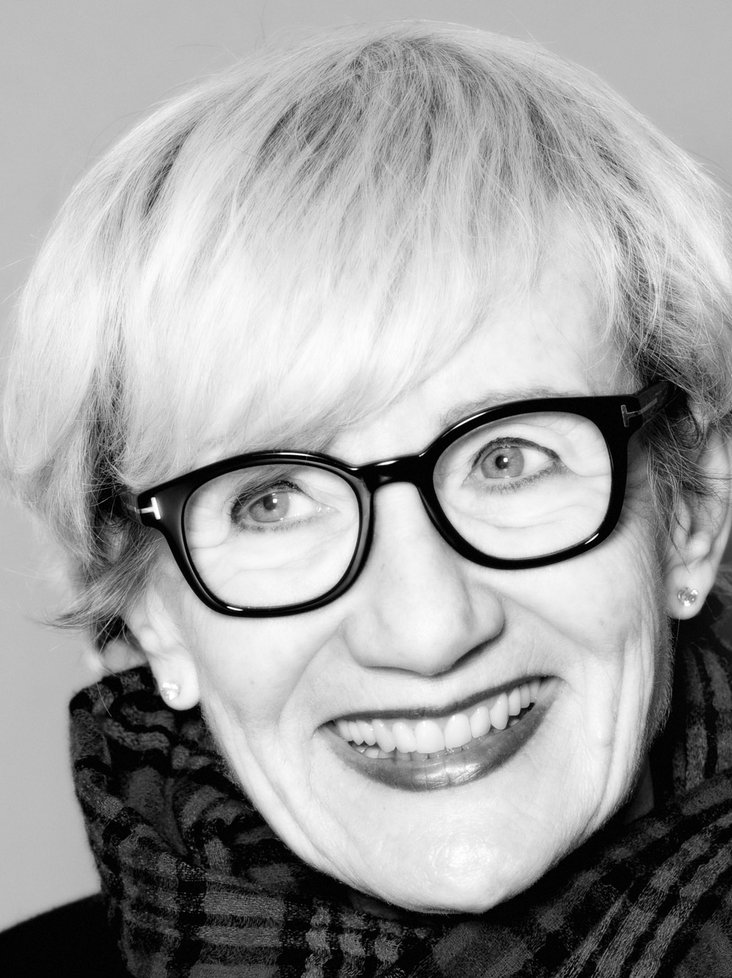 Theaterhausgründerin, Bühnen- und Kostümbildnerin Gudrun Schretzmeier