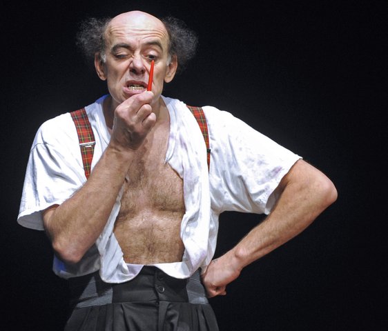 Paolo Nani in "The Letter"