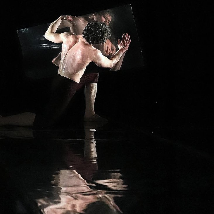 Simon István in "Narcissus"