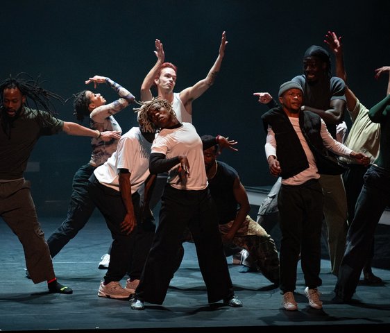 Compagnie Amala Dianor performing Level Up