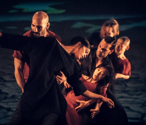 Eastman / Sidi Larbi Cherkaoui: Nomad
