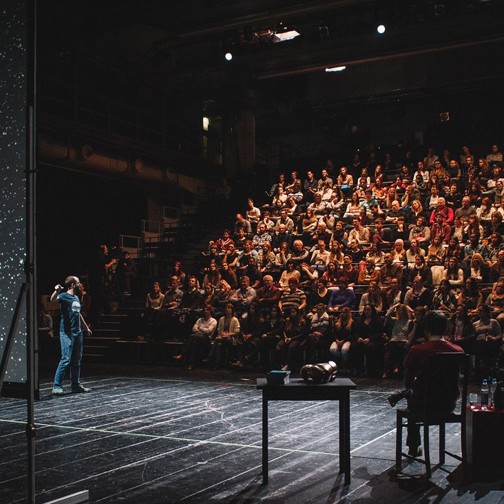 Science Slam im Theaterhaus