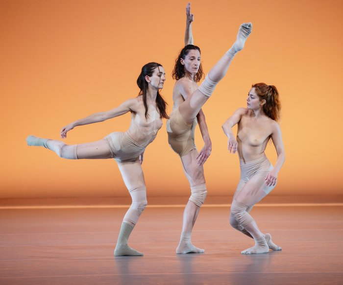 Compagnie Marie Chouinard performing MAGNIFICAT