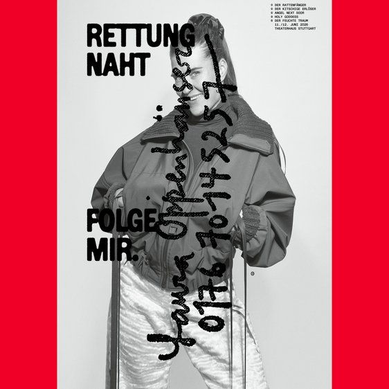 Portraitfoto von Laura Oppenhäuser in weißer Kleidung. Darauf steht handschriftlich mit schwarzem Edding ihr Name und eine Handynummer. Außerdem "Rettung naht" und "Folge mir".