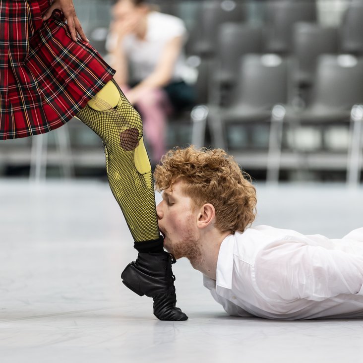 Gauthier Dance in Ohad Naharin's Kamuyot