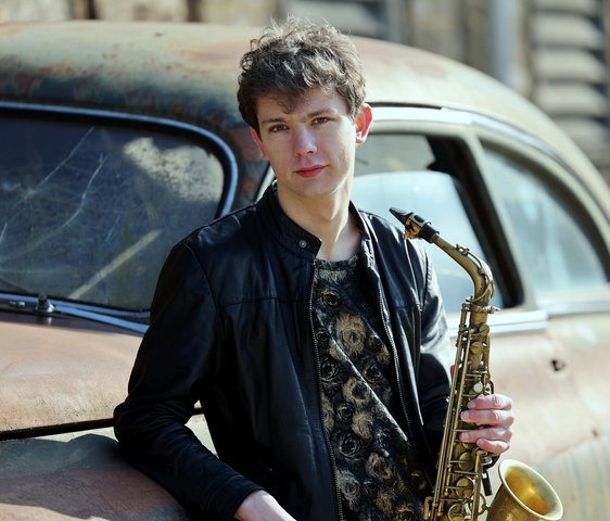 Portraitfoto Jakob Manz