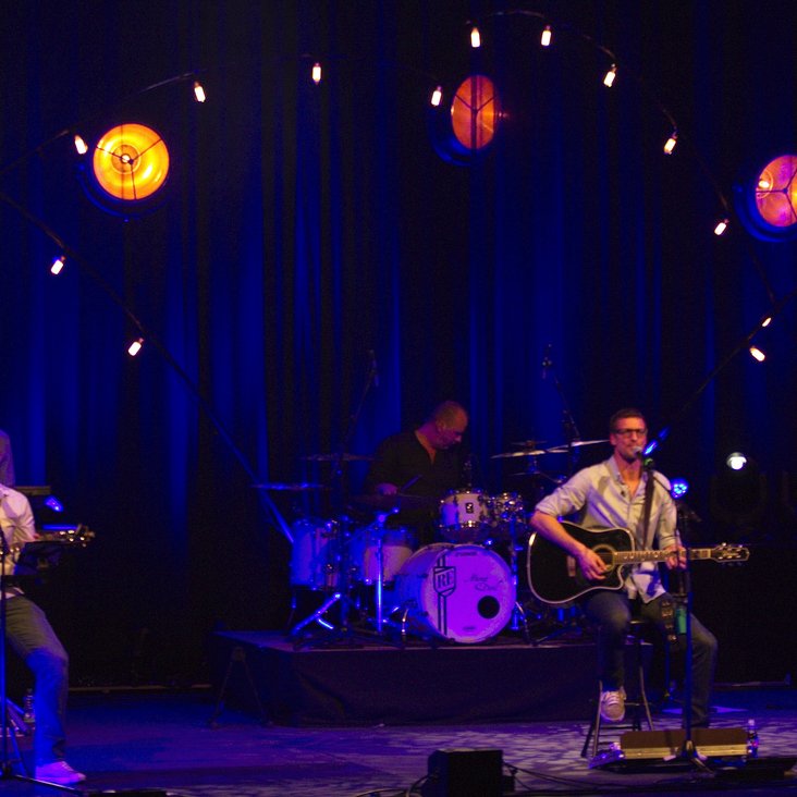 Band auf der Bühne