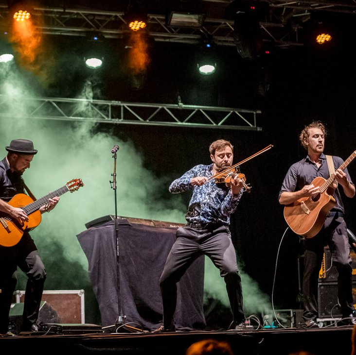 Die Band Cobario live auf der Bühne