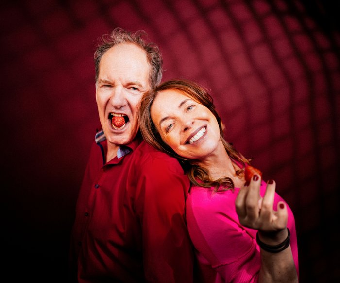 Das Foto zeigt Chin Meyer und Jana Welch