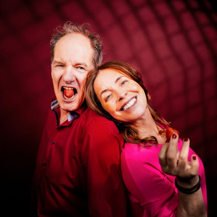 Das Foto zeigt Chin Meyer und Jana Welch