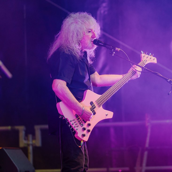 BARCLAY JAMES HARVEST feat. LES HOLROYD