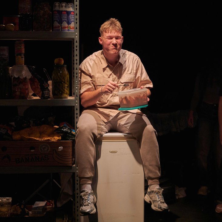 Szenenfoto aus der Produktion "Zum Lachen in den Keller"