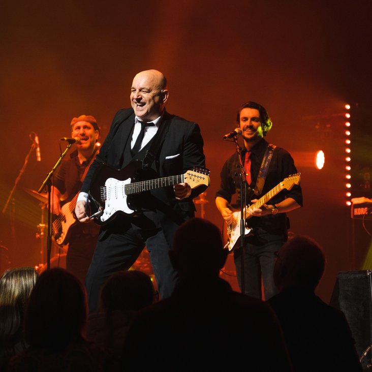 Das Ensemble von "The Billy Joel Songbook" live auf der Bühne