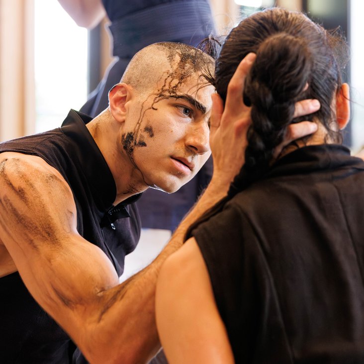 Gauthier Dance bei den Proben zu Akram Khan's "Turning of Bones" in Orsolina