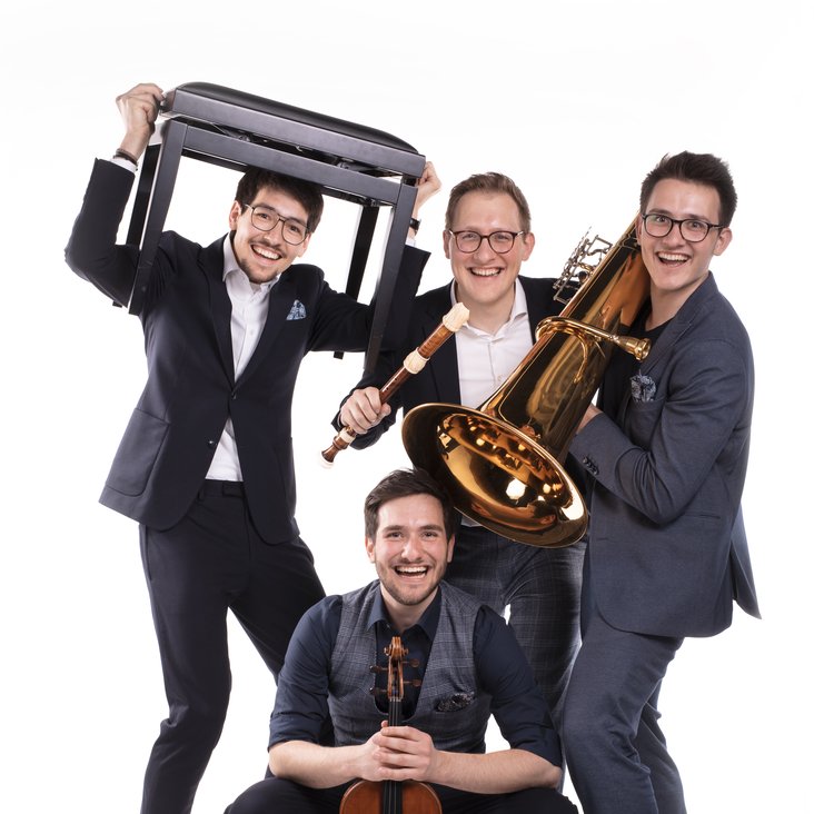 Die Hanke Brothers mit ihren Instrumenten